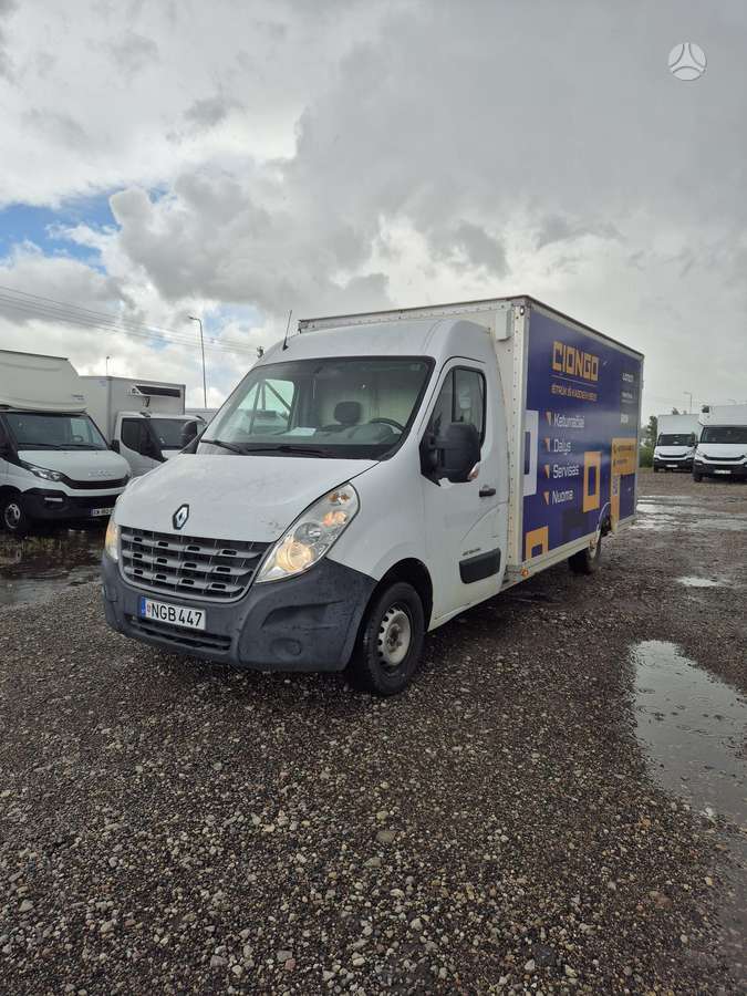Renault Master 2013 — rear view