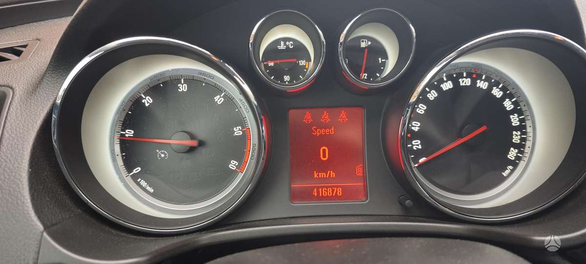 Opel Insignia 2009 — photo 7
