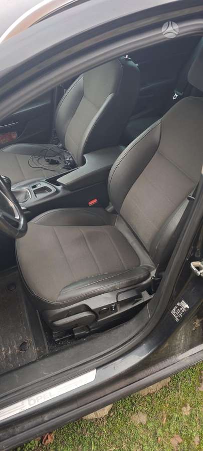 Opel Insignia 2009 — photo 8