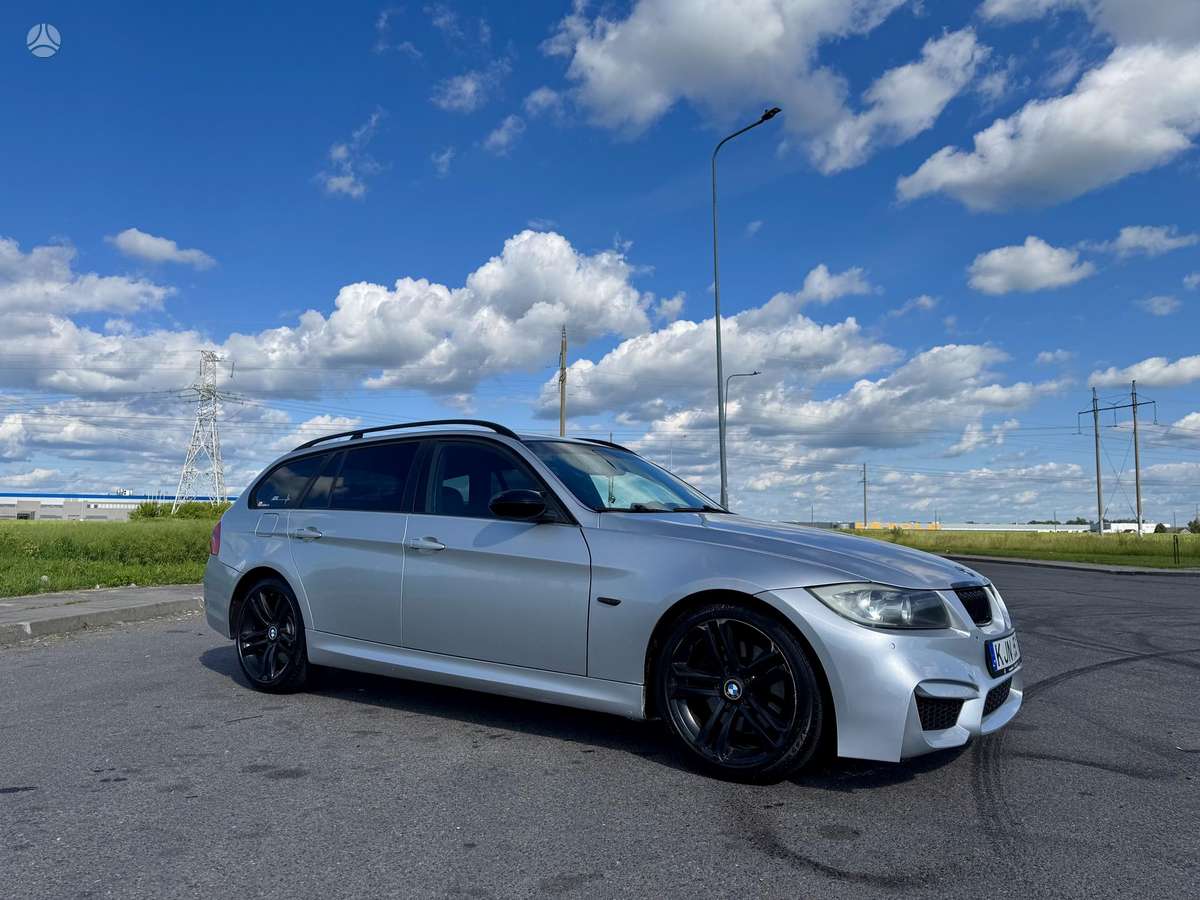 BMW 330 2006 — engine 2993 cm³, 231 HP (170kW)
