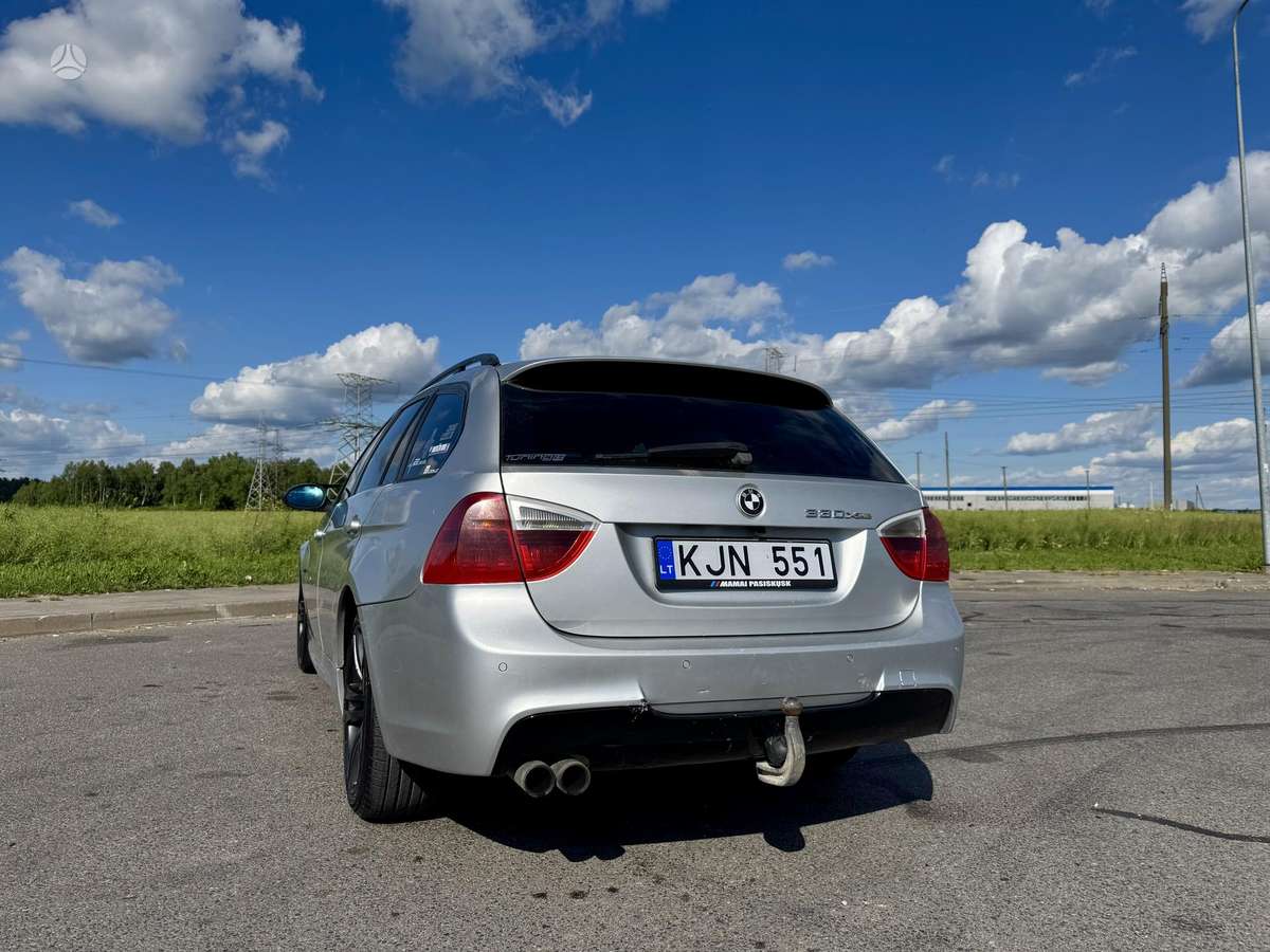 BMW 330 2006 — photo 7