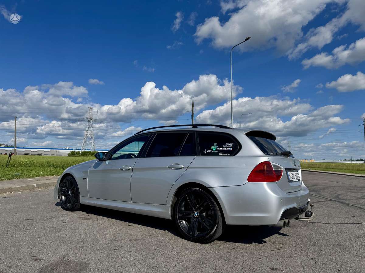 BMW 330 2006 — photo 8