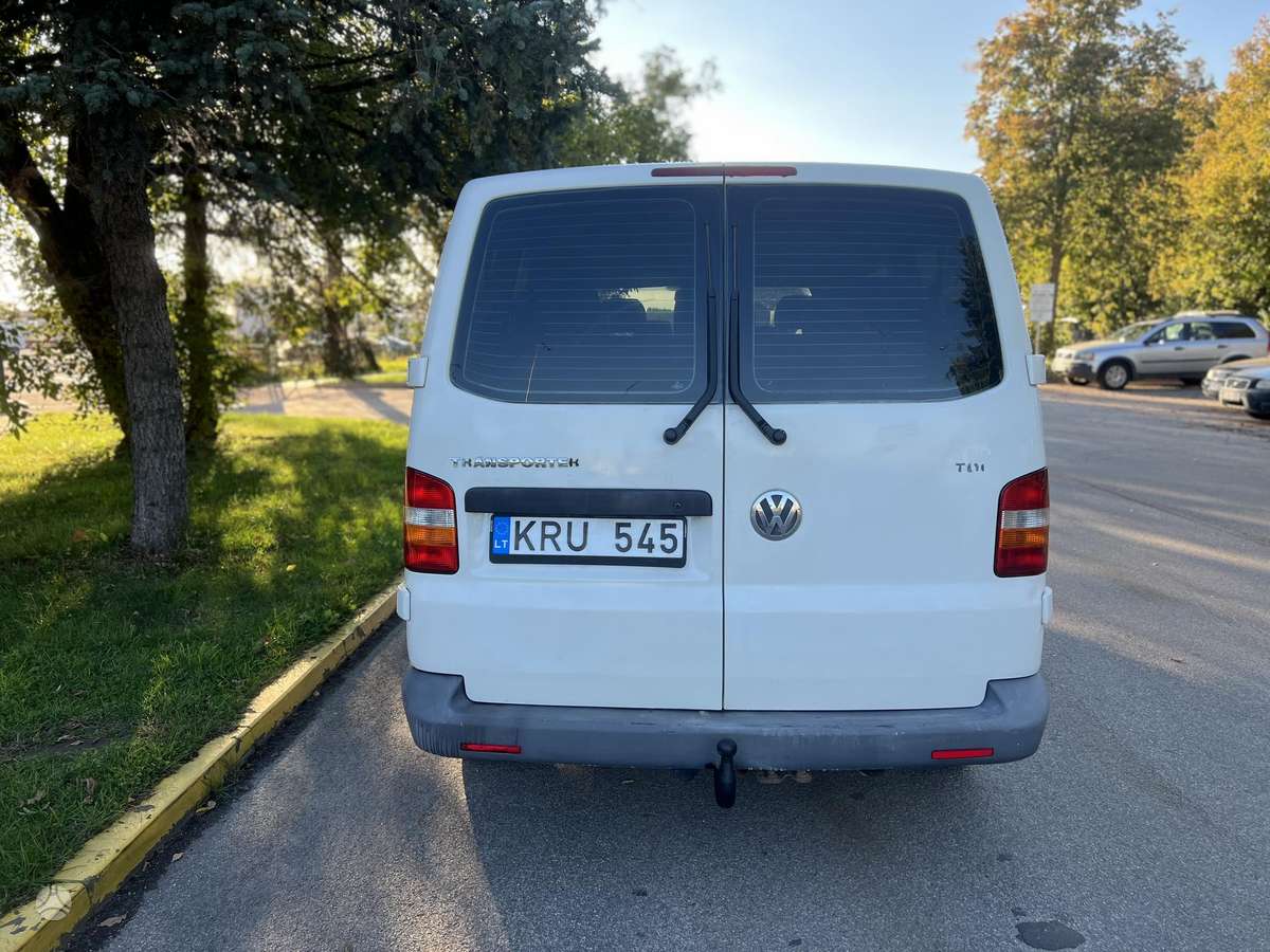Volkswagen Transporter 2004 — engine 1900 cm³, 105 HP (77kW)