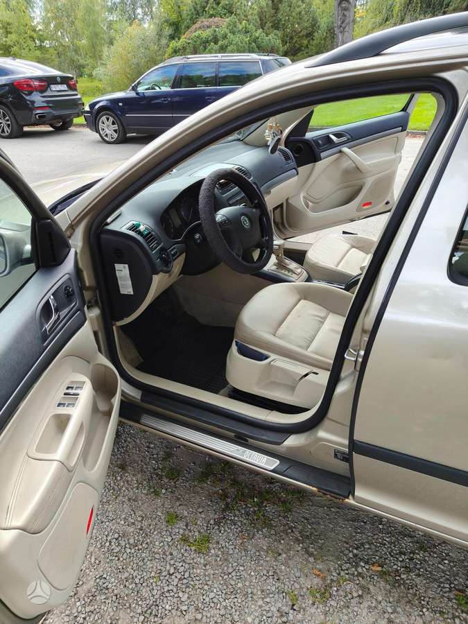 Skoda Octavia 2006 — photo 9