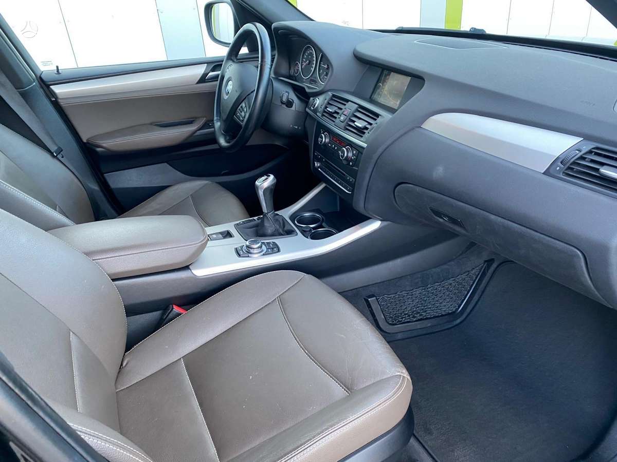 BMW X3 2012 — photo 15