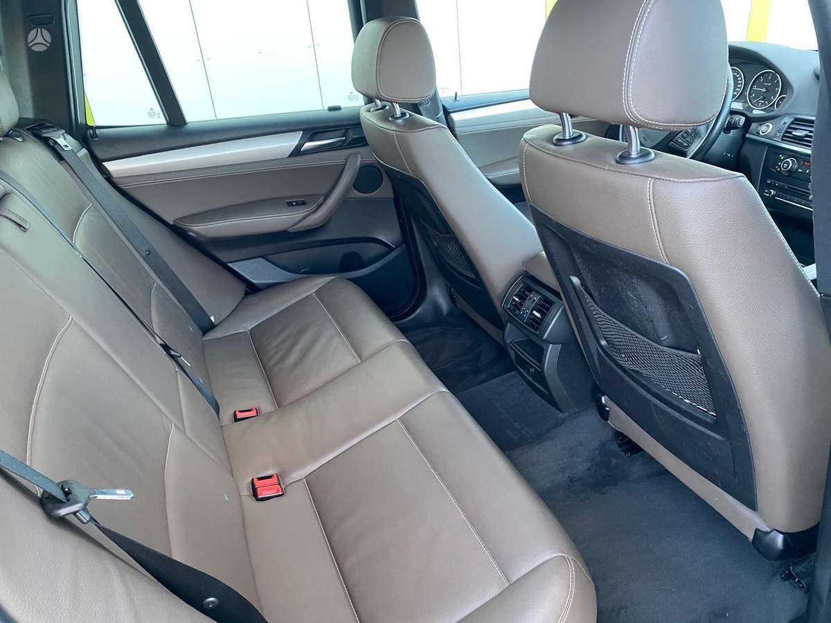 BMW X3 2012 — photo 17