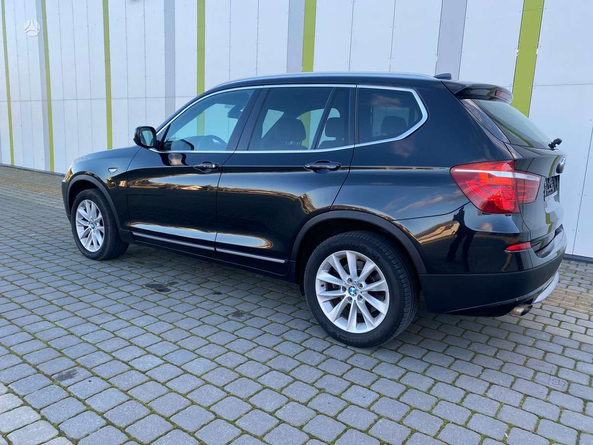 BMW X3 2012 — interior