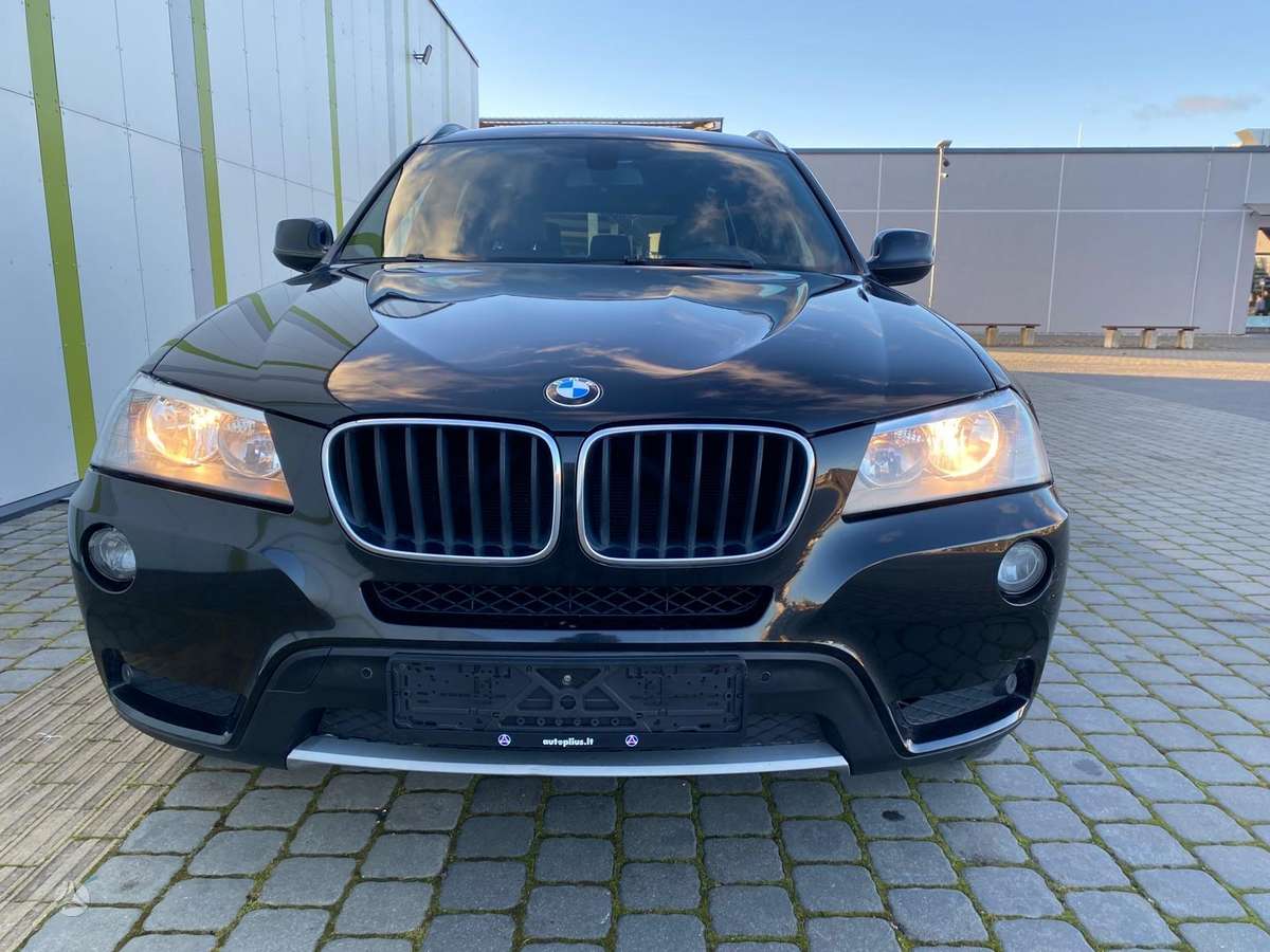 BMW X3 2012 — photo 8