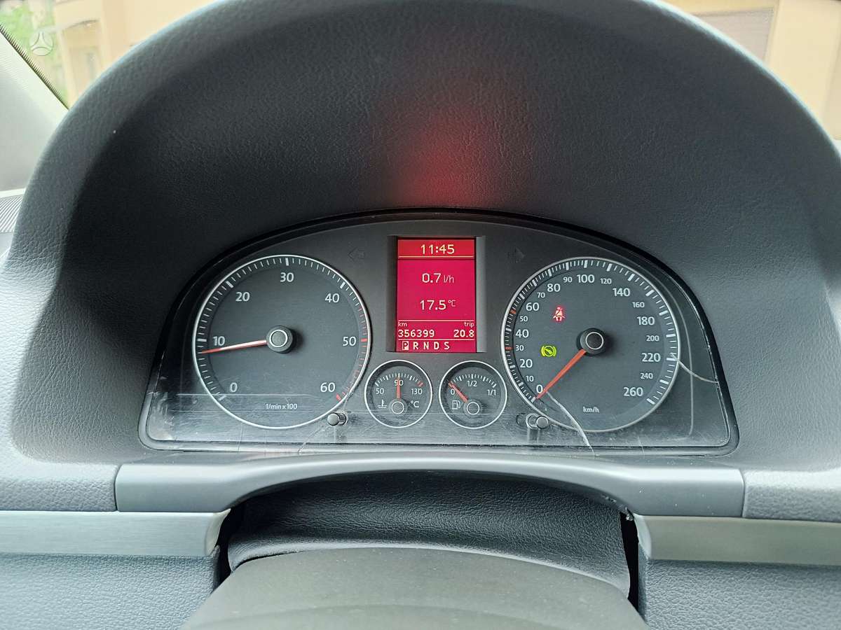 Volkswagen Touran 2007 — photo 11