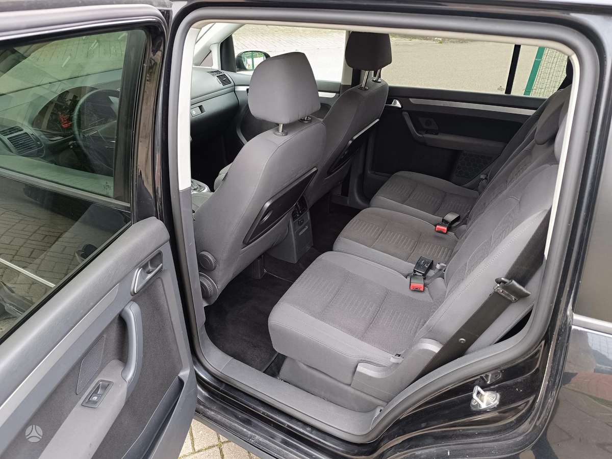 Volkswagen Touran 2007 — photo 12