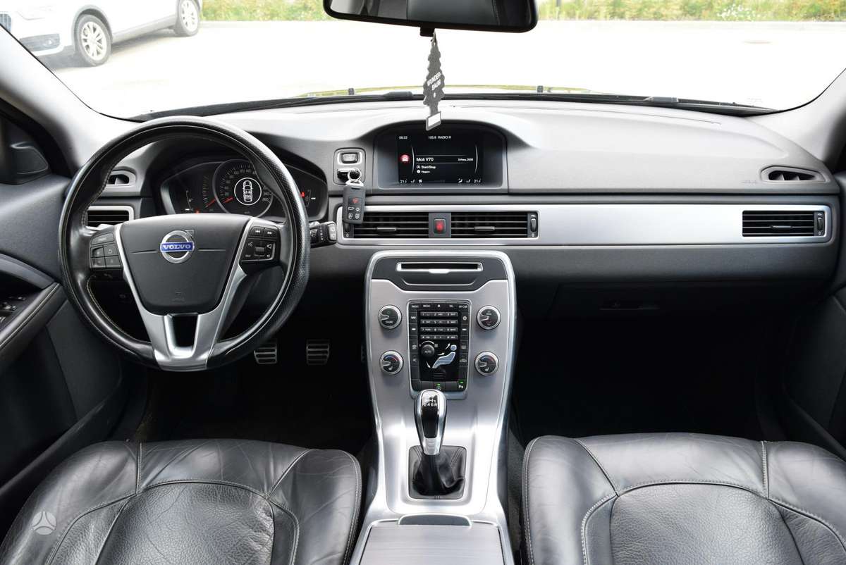 Volvo V70 2014 — photo 12