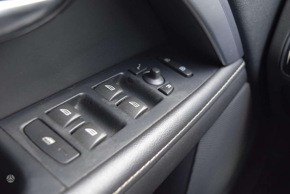Volvo V70 2014 — photo 21