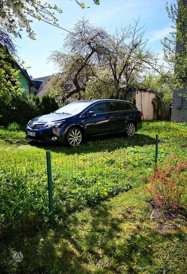 Toyota Avensis 2012 — photo 5