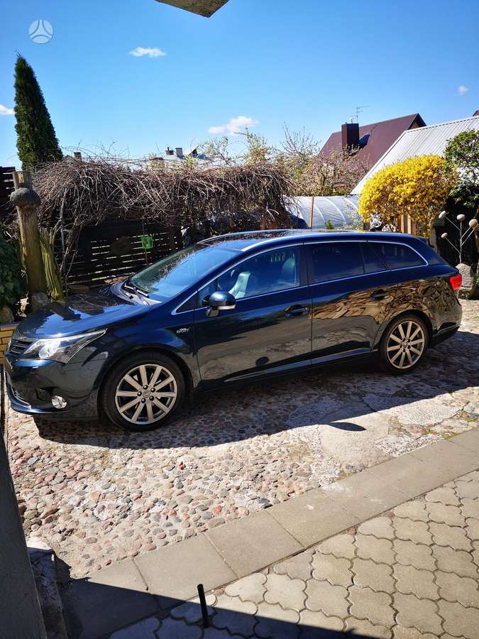 Toyota Avensis 2012 — photo 6