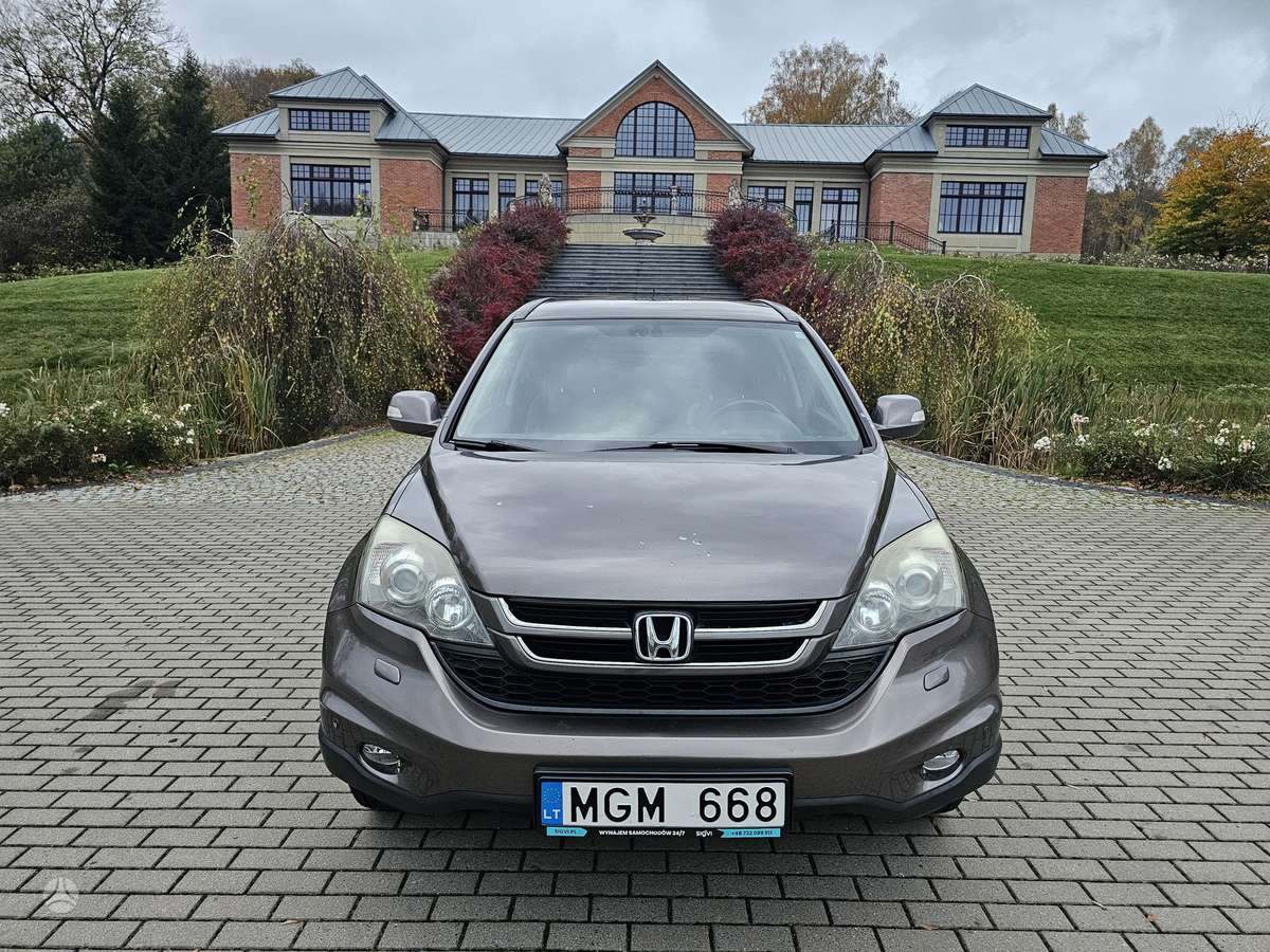 Honda CR-V 2010 — rear view