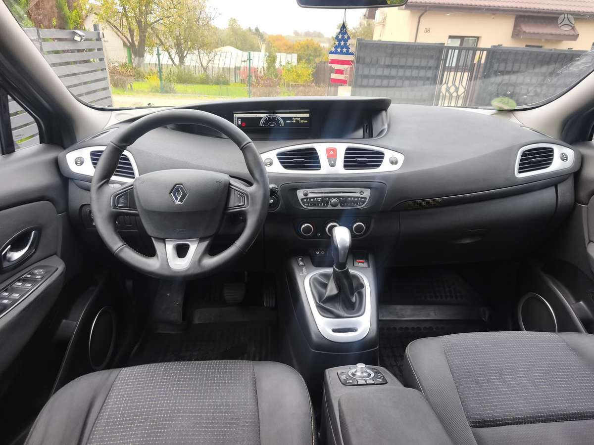 Renault Grand 2011 — photo 10