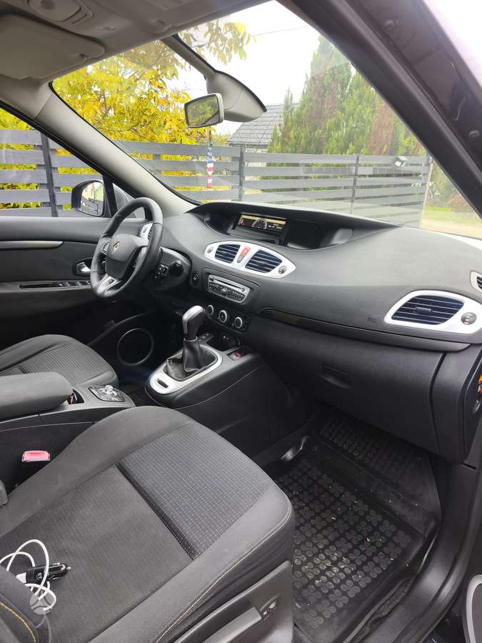 Renault Grand 2011 — photo 8