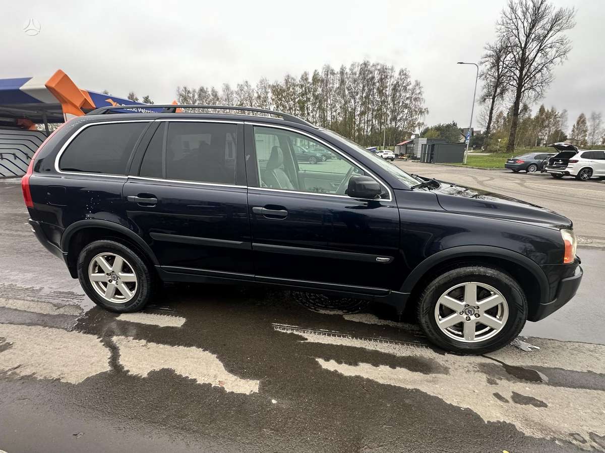 Volvo XC90 2005 — салон