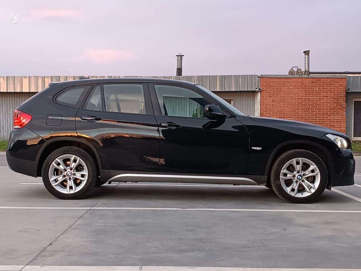 BMW X1 2010 — фото 10