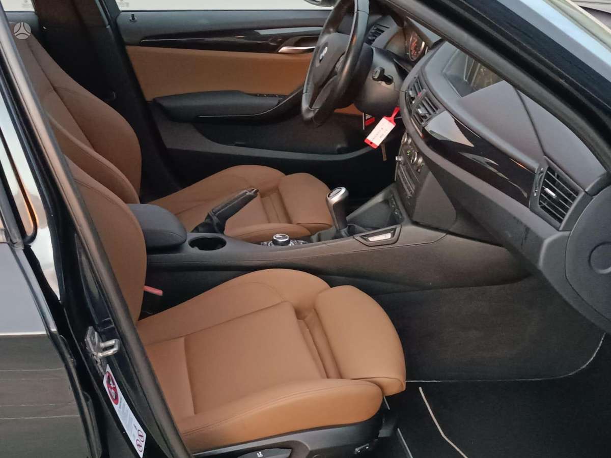 BMW X1 2010 — фото 14