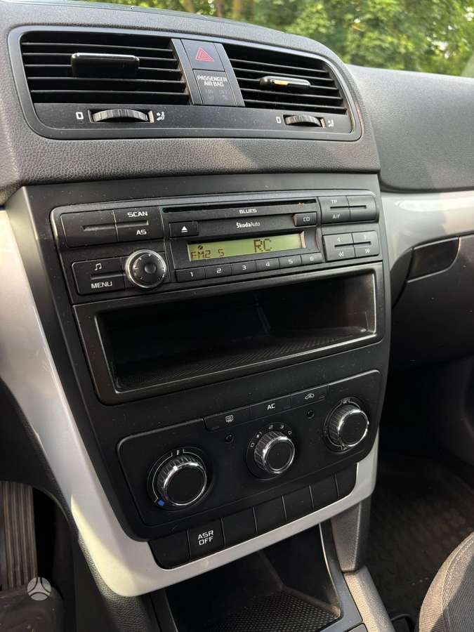 Skoda Yeti 2011 — photo 11