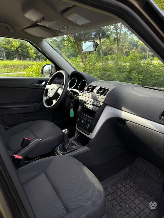 Skoda Yeti 2011 — photo 8