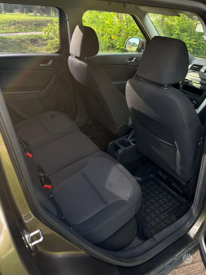 Skoda Yeti 2011 — photo 9