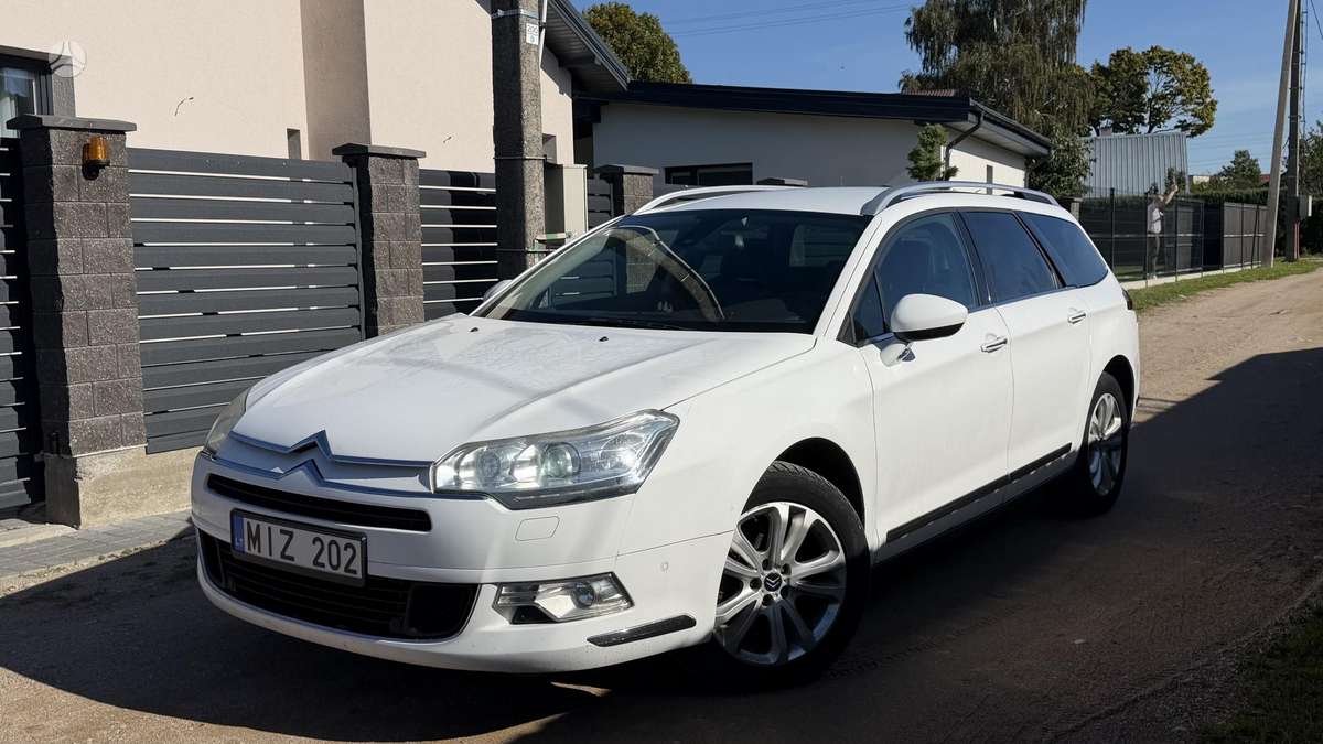 Citroen C5 2011 — салон