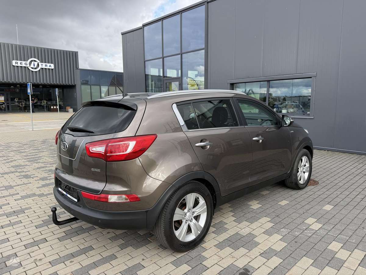 Kia Sportage 2011 — photo 10