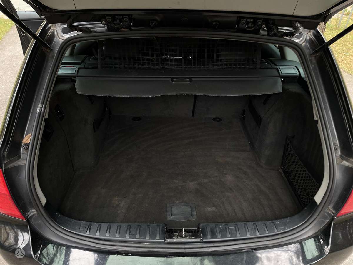 BMW 318 2008 — photo 13