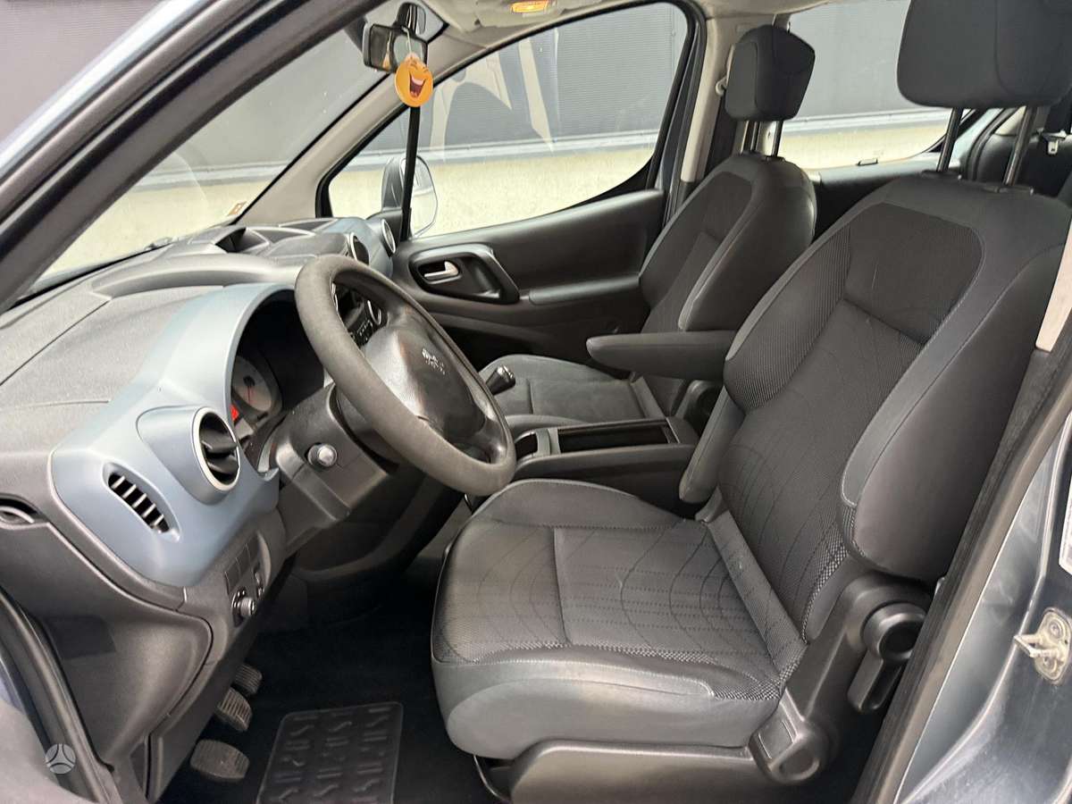 Peugeot Partner 2012 — photo 13