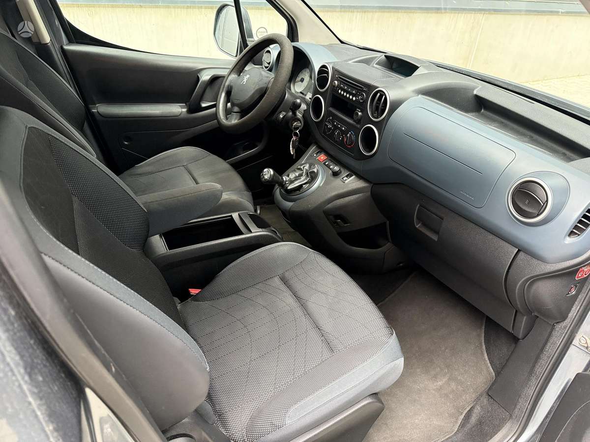 Peugeot Partner 2012 — photo 9