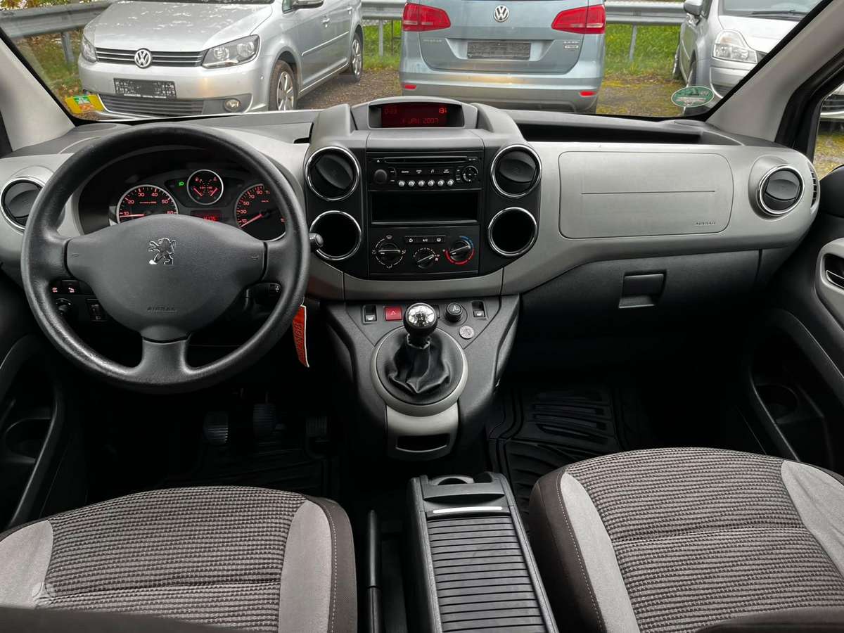 Peugeot Partner 2010 — photo 10