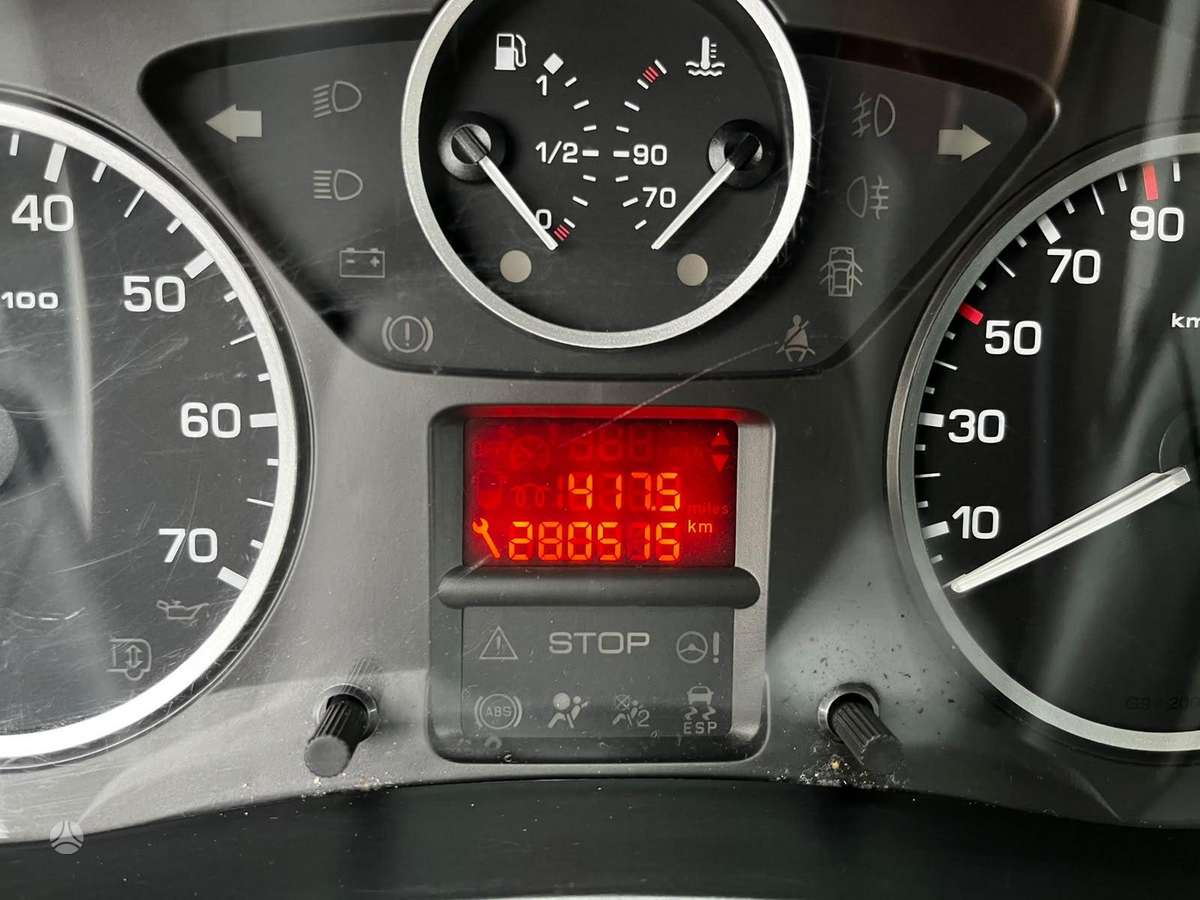 Peugeot Partner 2010 — photo 15