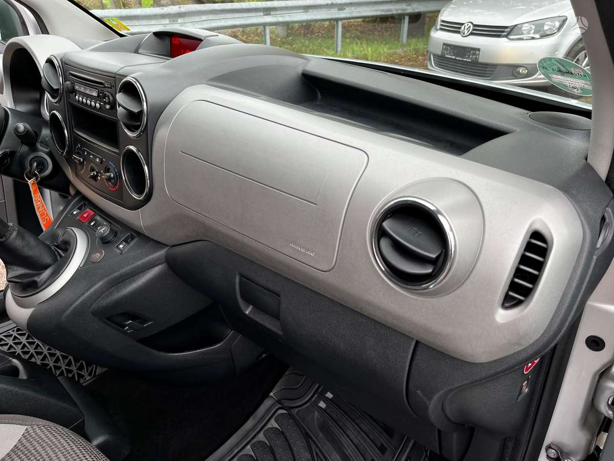 Peugeot Partner 2010 — photo 20