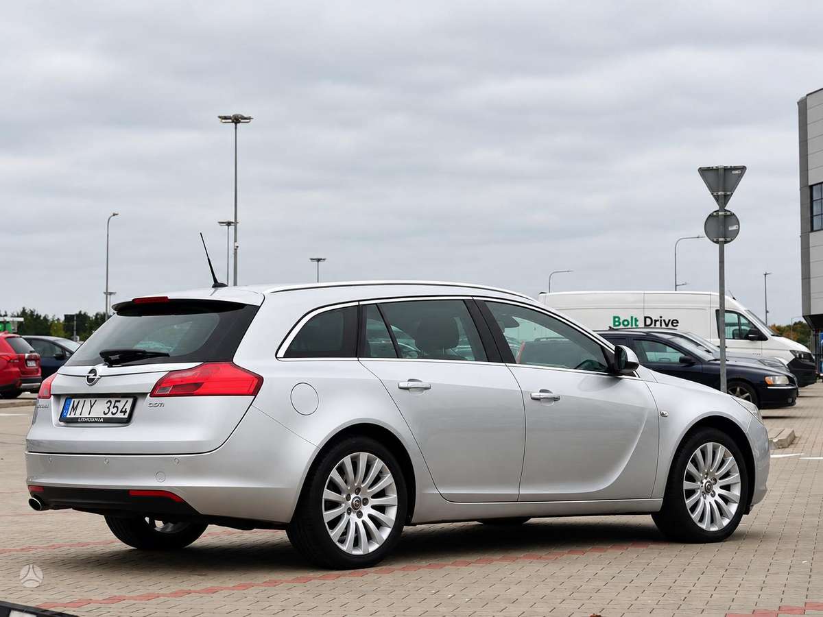 Opel Insignia, 2010