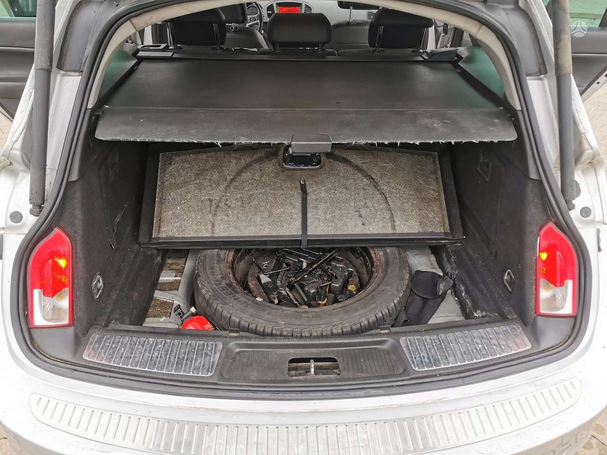 Opel Insignia 2010 — photo 15