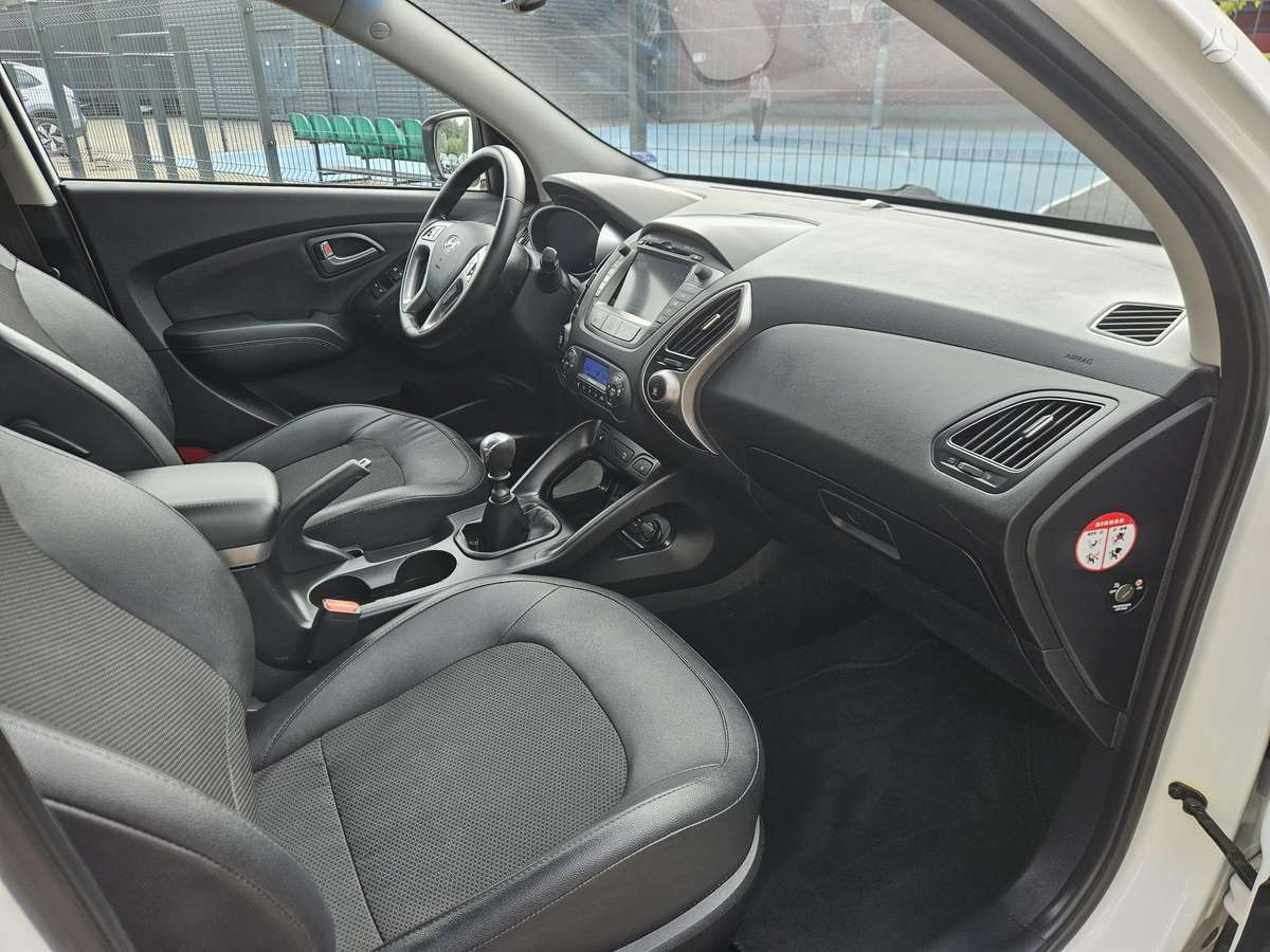 Hyundai ix35 2015 — photo 26