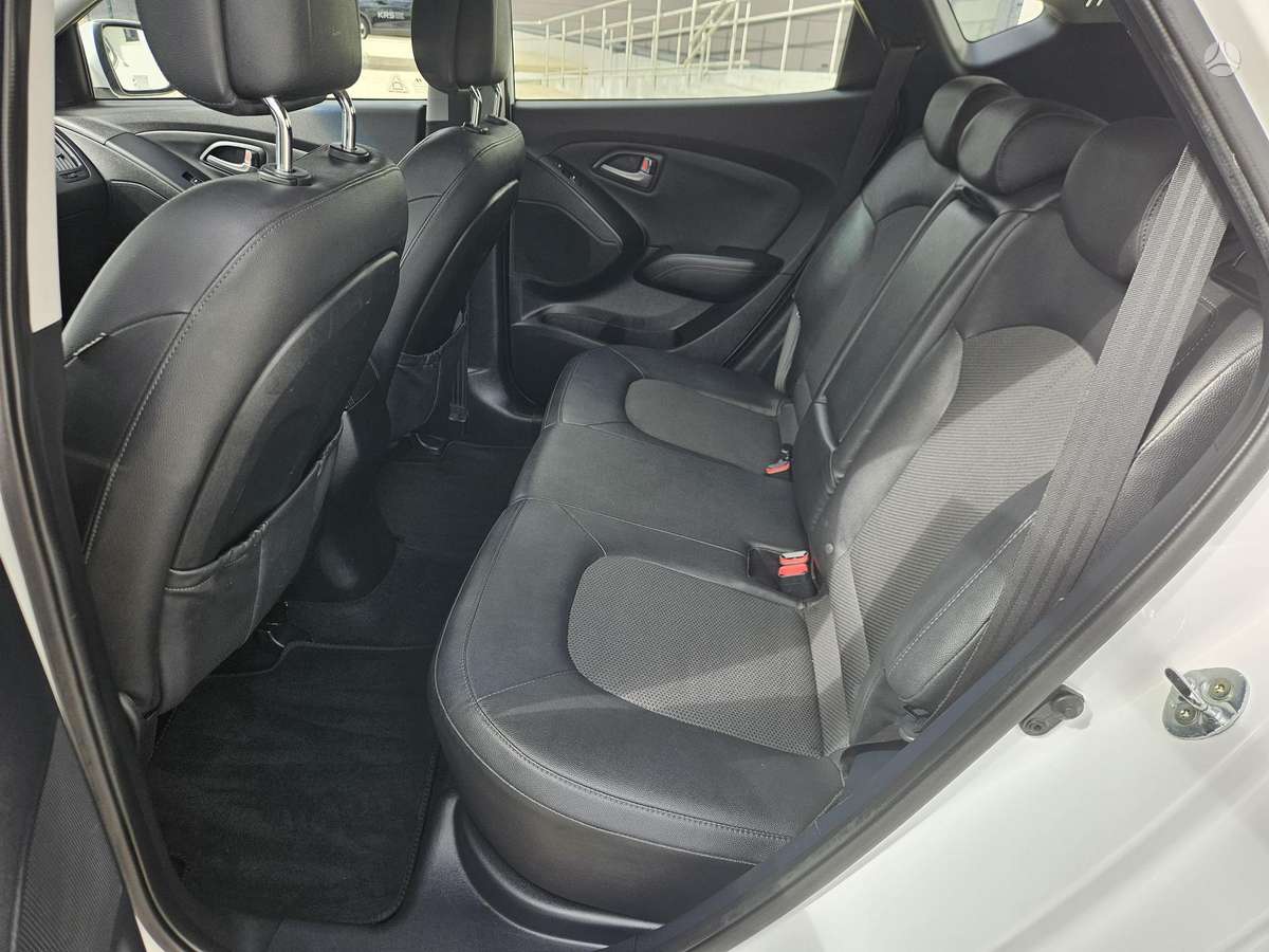 Hyundai ix35 2015 — photo 35