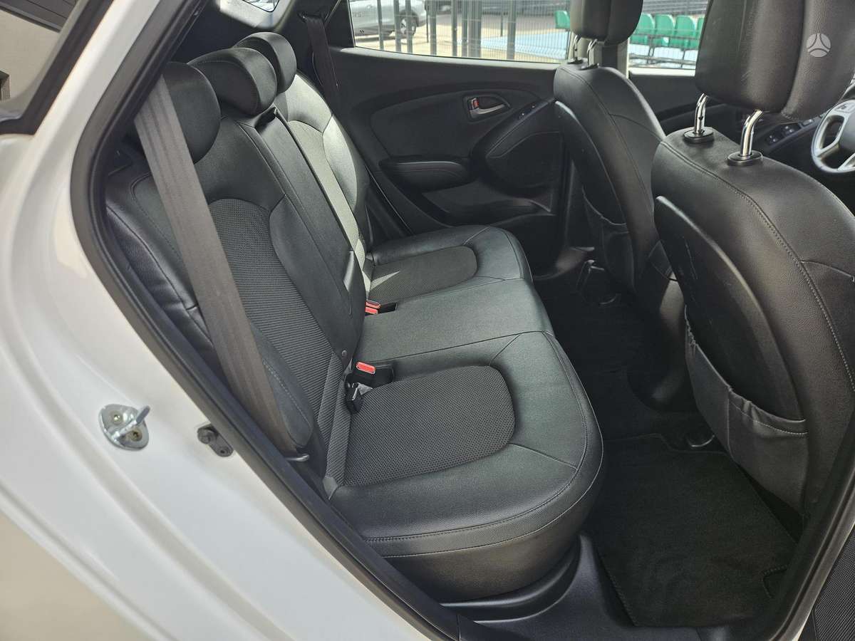 Hyundai ix35 2015 — photo 37