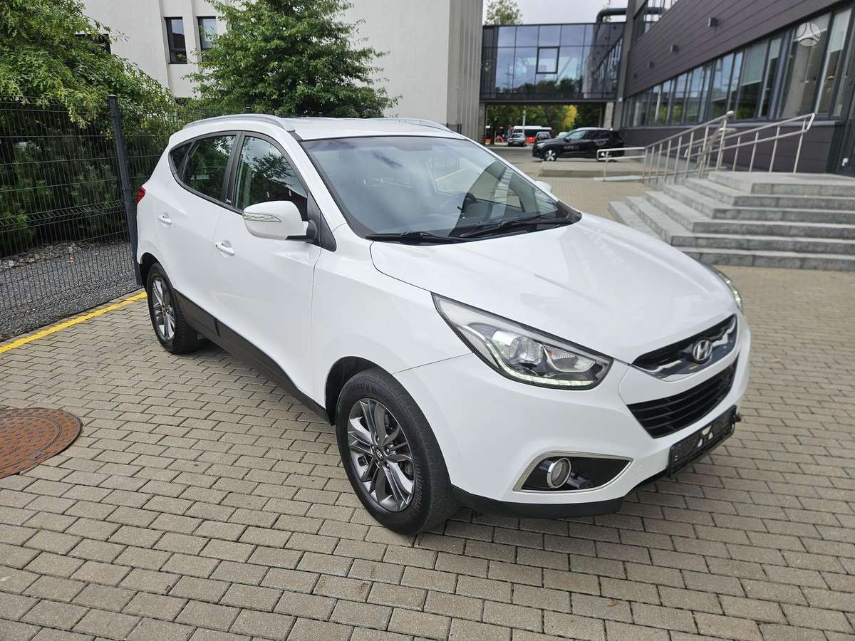 Hyundai ix35 2015 — photo 9
