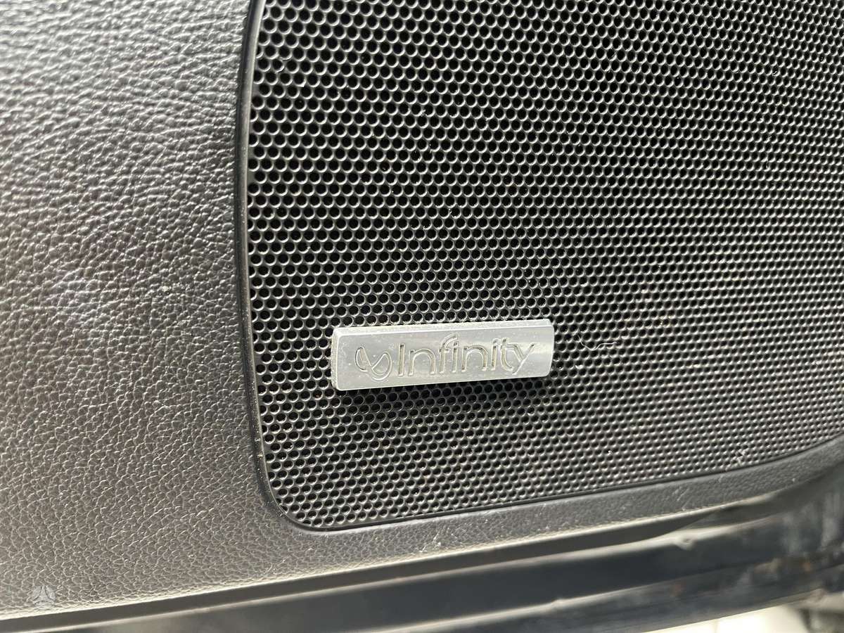 Opel Insignia 2010 — photo 14