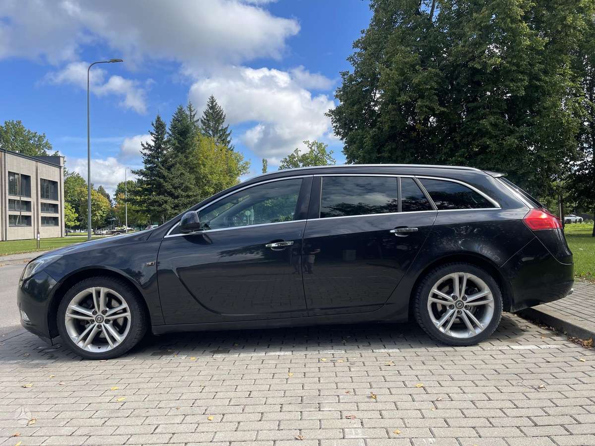 Opel Insignia 2010 — photo 6