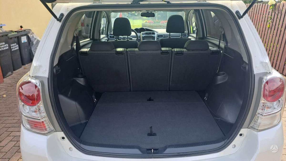 Toyota Verso 2013 — photo 11