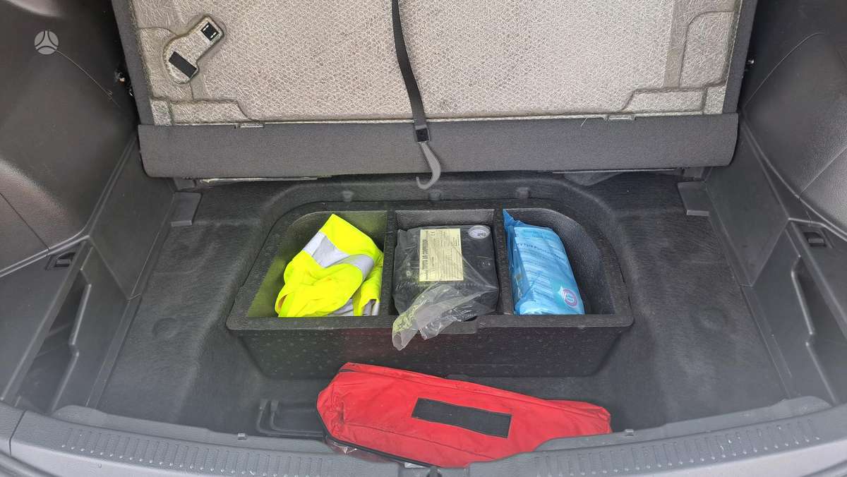 Toyota Verso 2013 — photo 12
