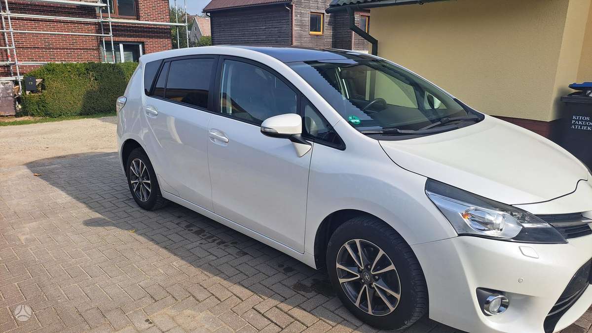 Toyota Verso 2013 — photo 6