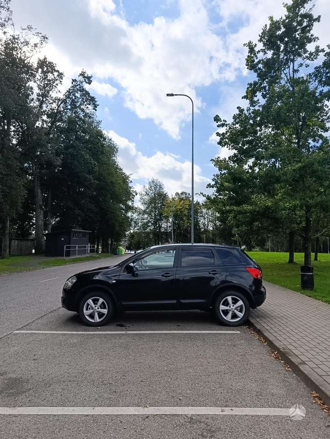 Nissan Qashqai 2009 — engine 1461 cm³, 106 HP (78kW)