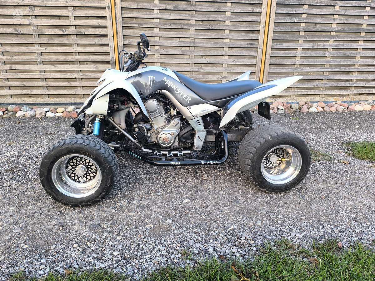 Yamaha Raptor 2006 — interior