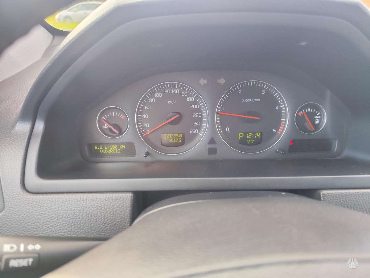 Volvo XC90 2008 — photo 9