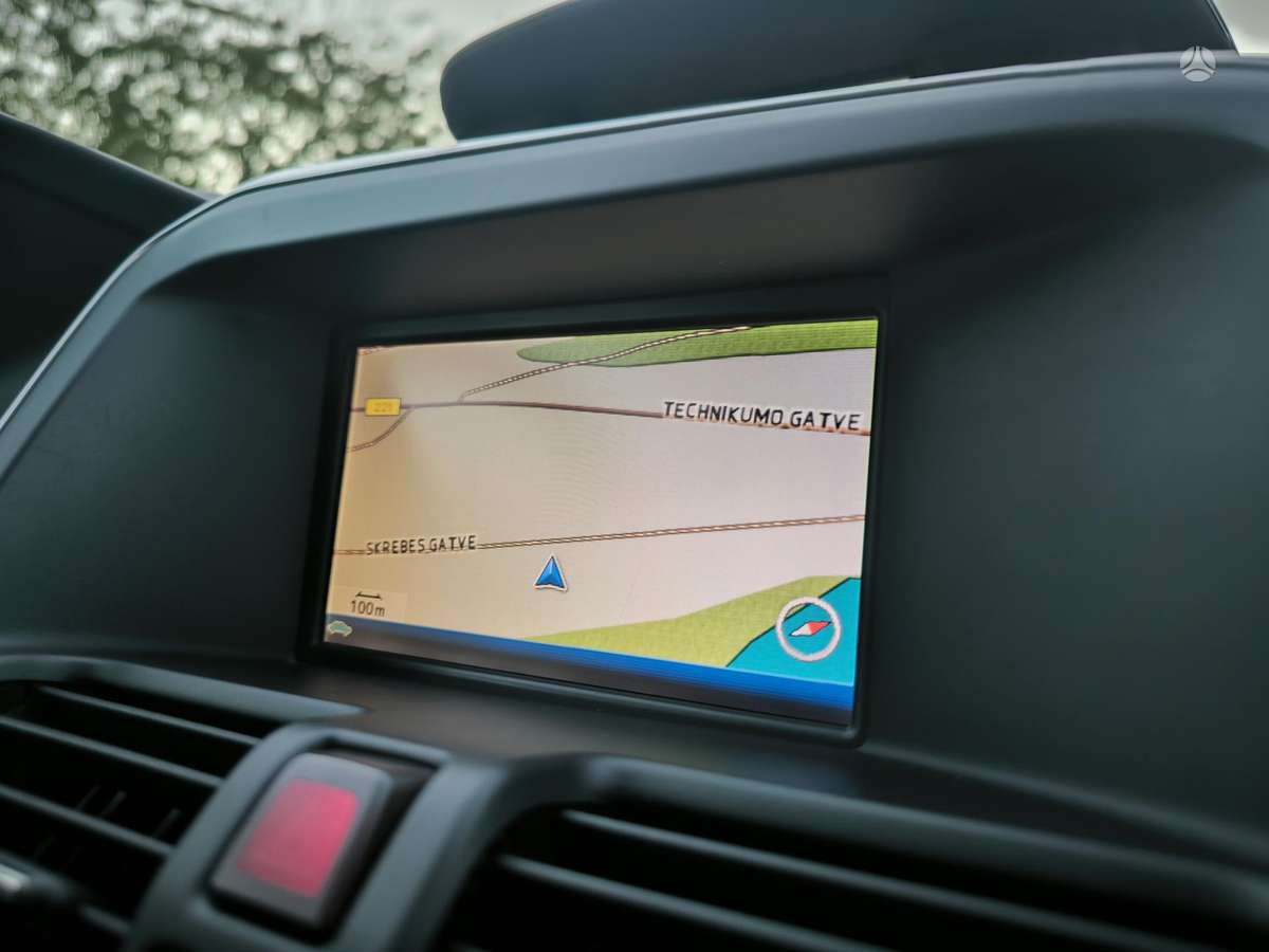 Volvo XC60 2010 — photo 13